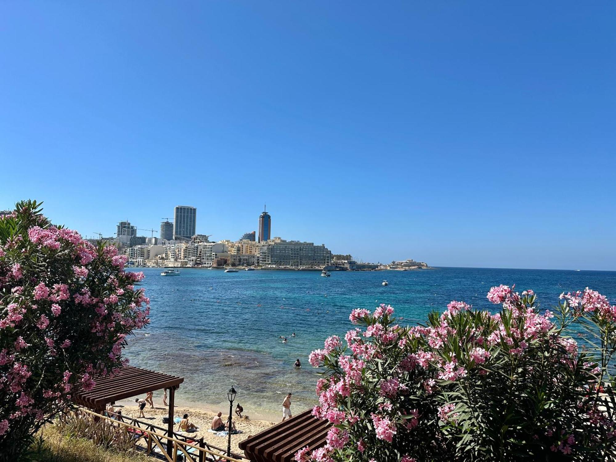 Fancy Modern Apt Sliema - W/ 2Br ภายนอก รูปภาพ